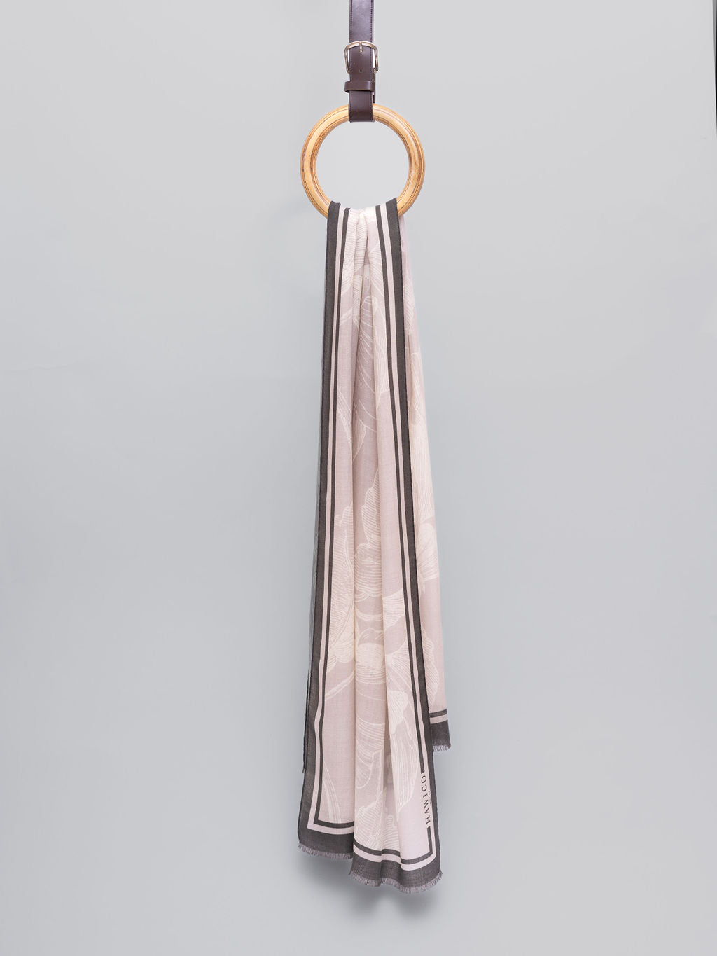 Breeze - Botanical Lily image 1