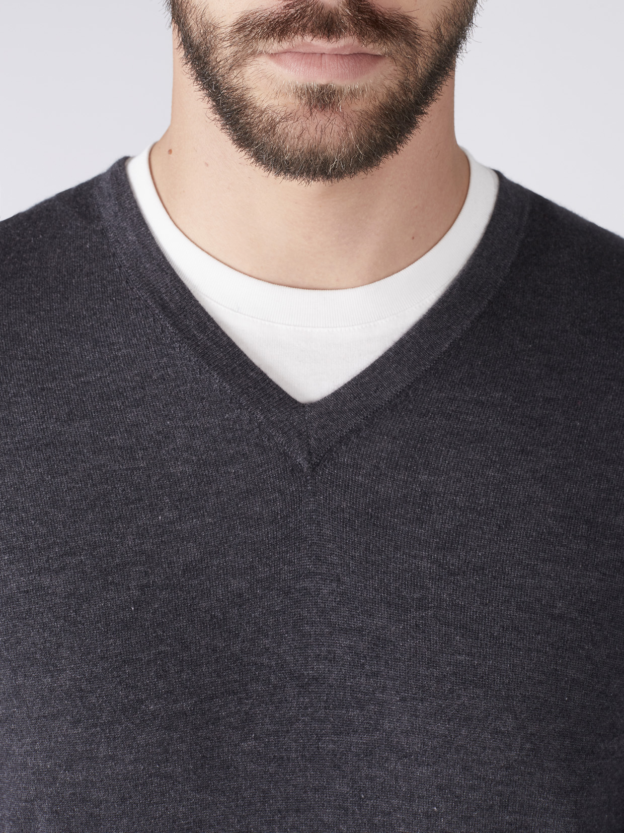 Jever Cashmere & Silk V Neck