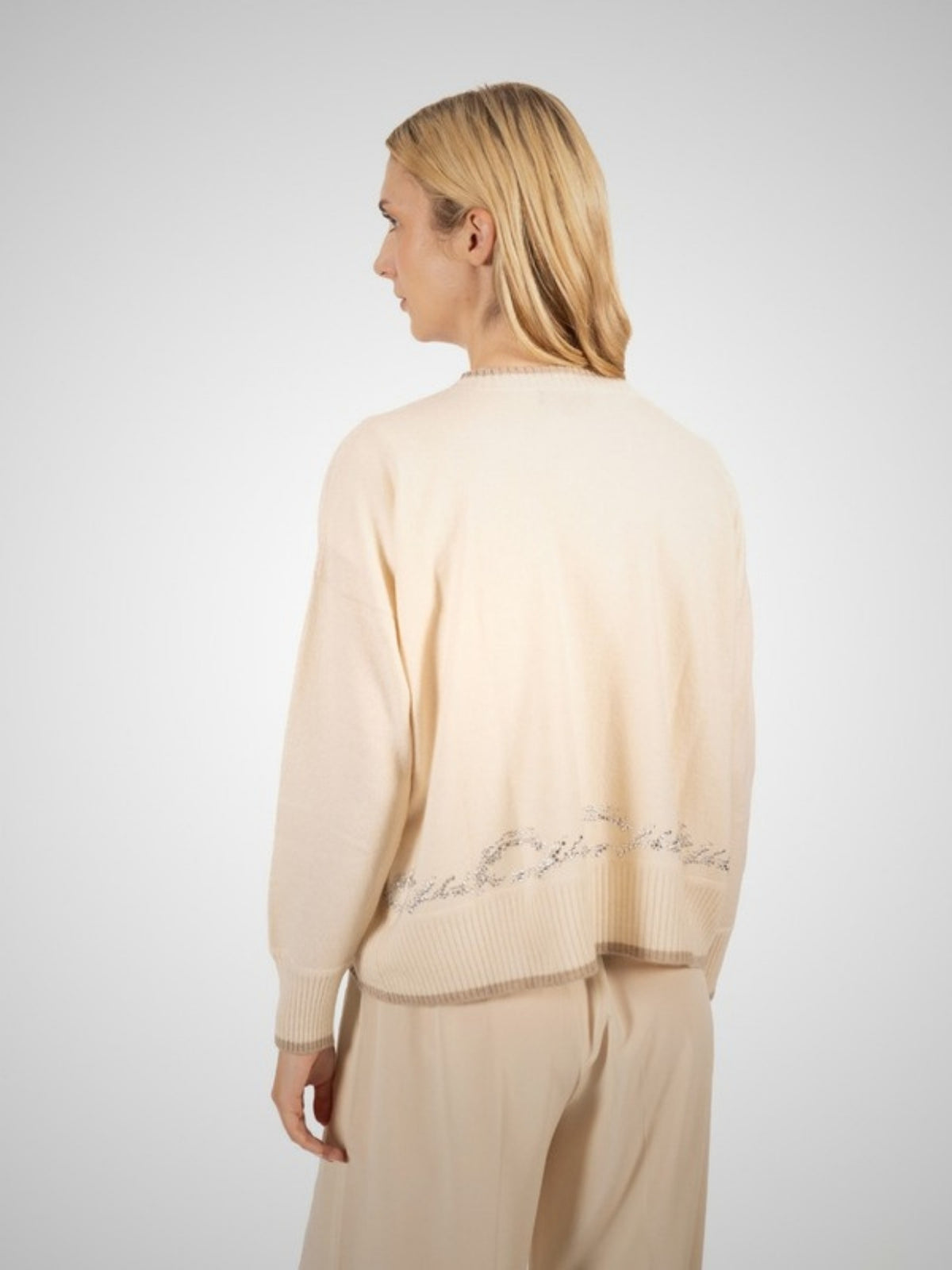 Arakan Cable Crystal Women's Cashmere Jumper with Swarovski Crystals (in Chalk/Light Natural) – Hawico Scotland