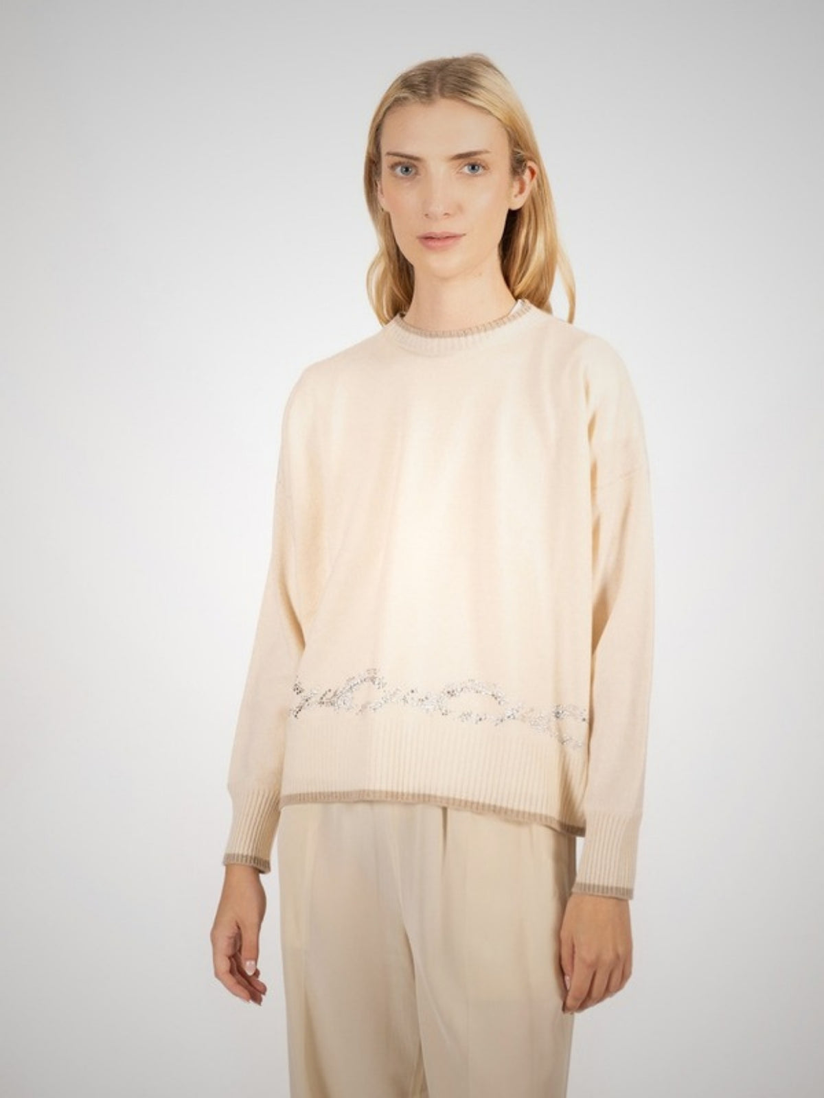 Arakan Cable Crystal Women's Cashmere Jumper with Swarovski Crystals (in Chalk/Light Natural) – Hawico Scotland