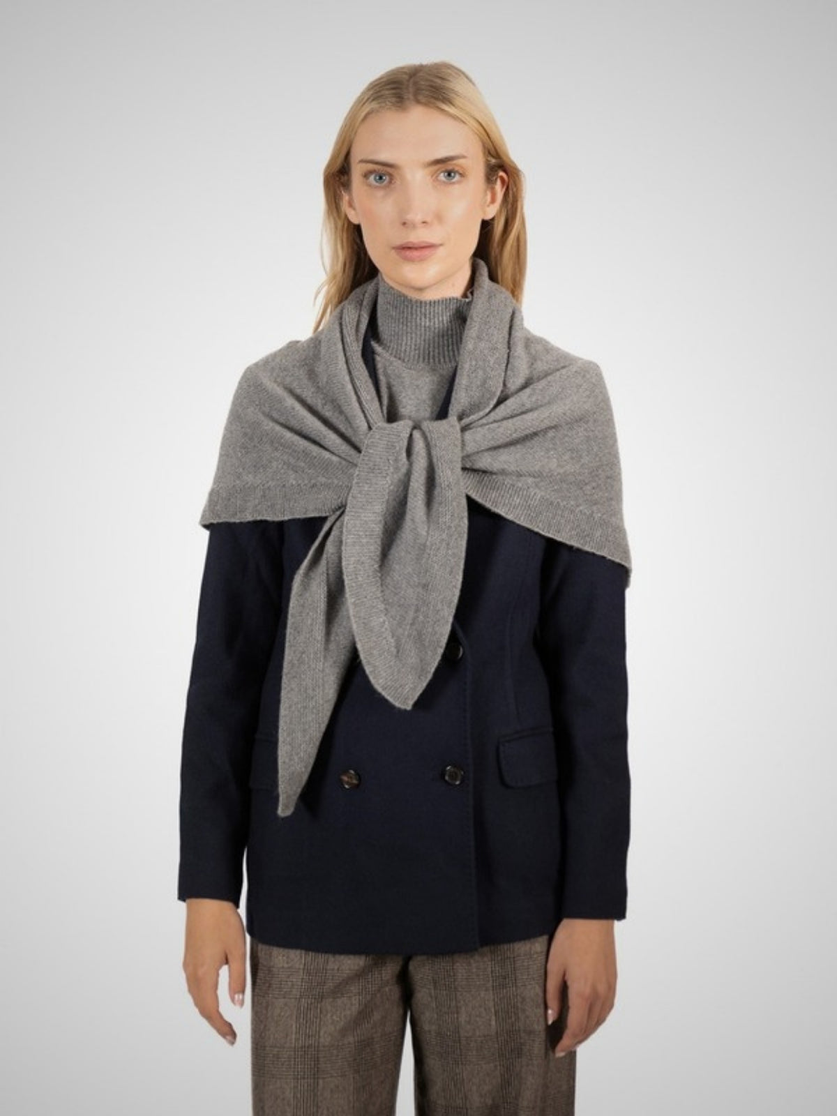 Clouda Cashmere Triangle Wrap (in Grey Flannel) – Hawico Scotland