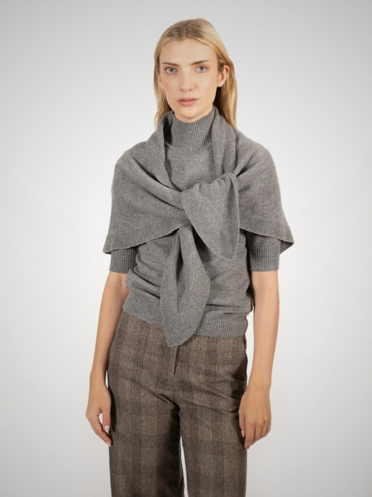 Clouda Cashmere Triangle Wrap (in Grey Flannel) – Hawico Scotland