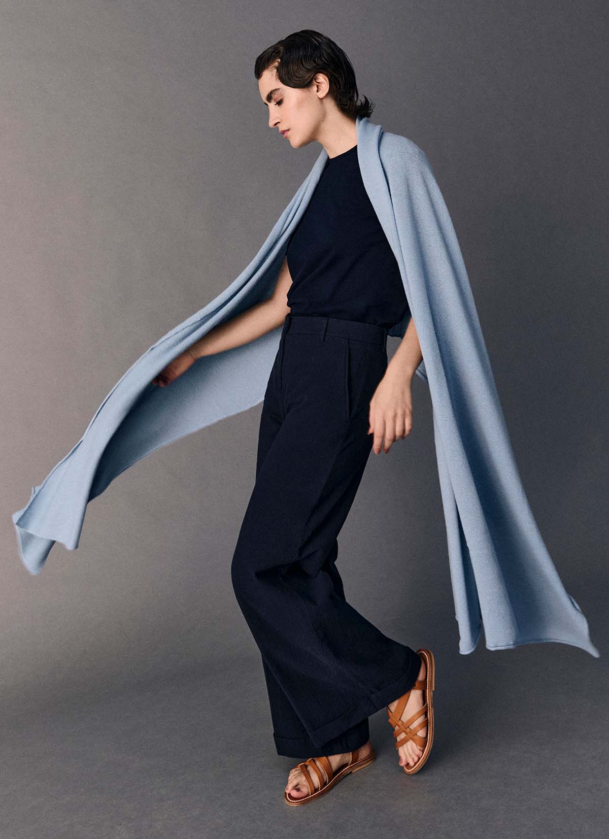 Calvert Luxury Wrap - Woad, O/S image