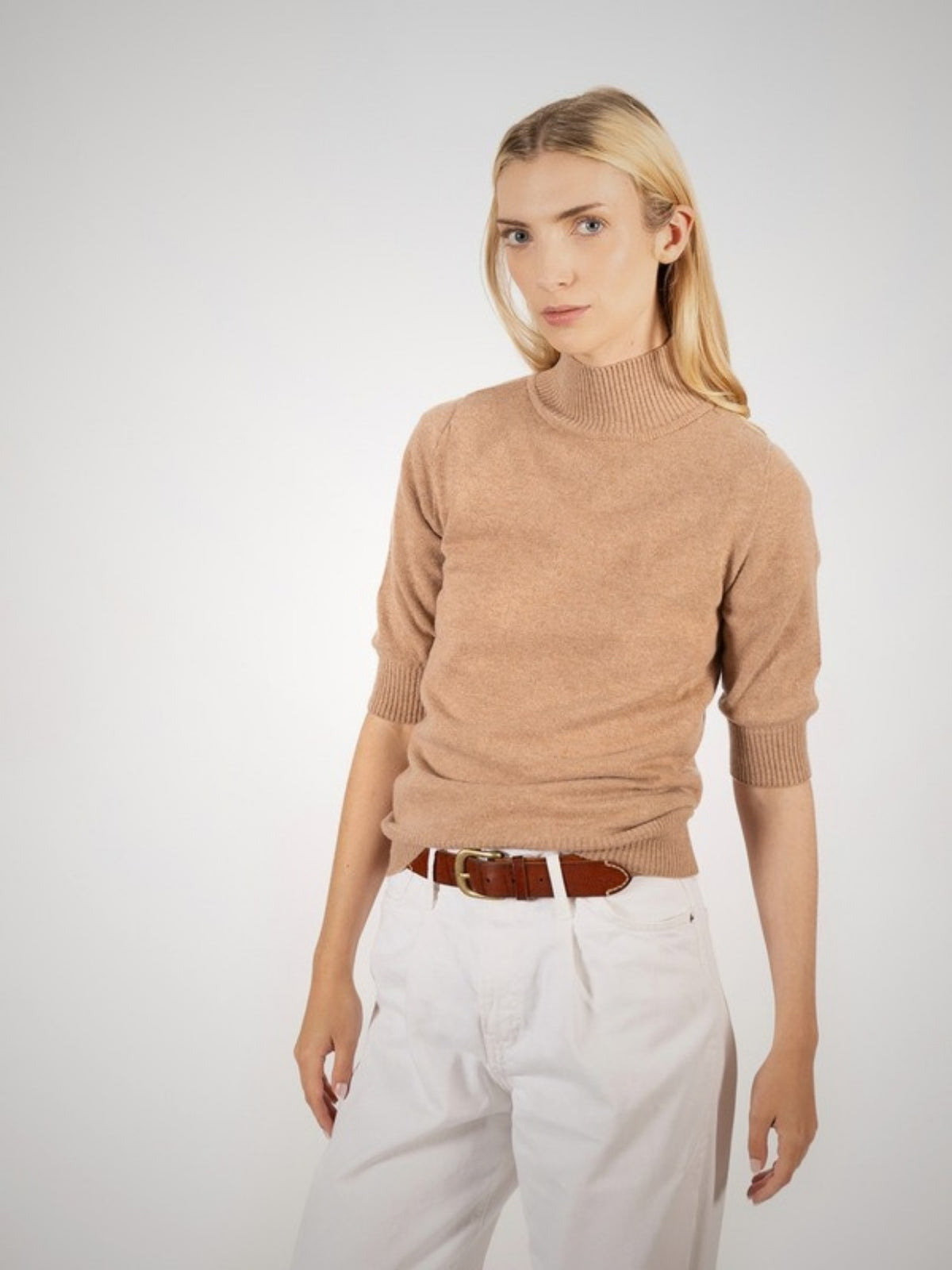 Kensaire Short Sleeve Cashmere Turtle Neck (in Taupe) – Hawico Scotland