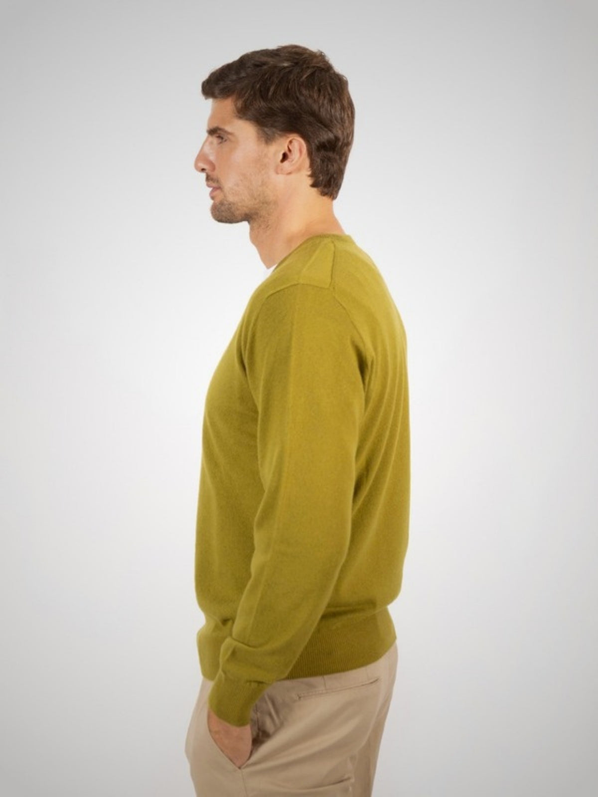 Pedro Men's Classic Cashmere V Neck Jumper (in Olive) – Hawico Scotland