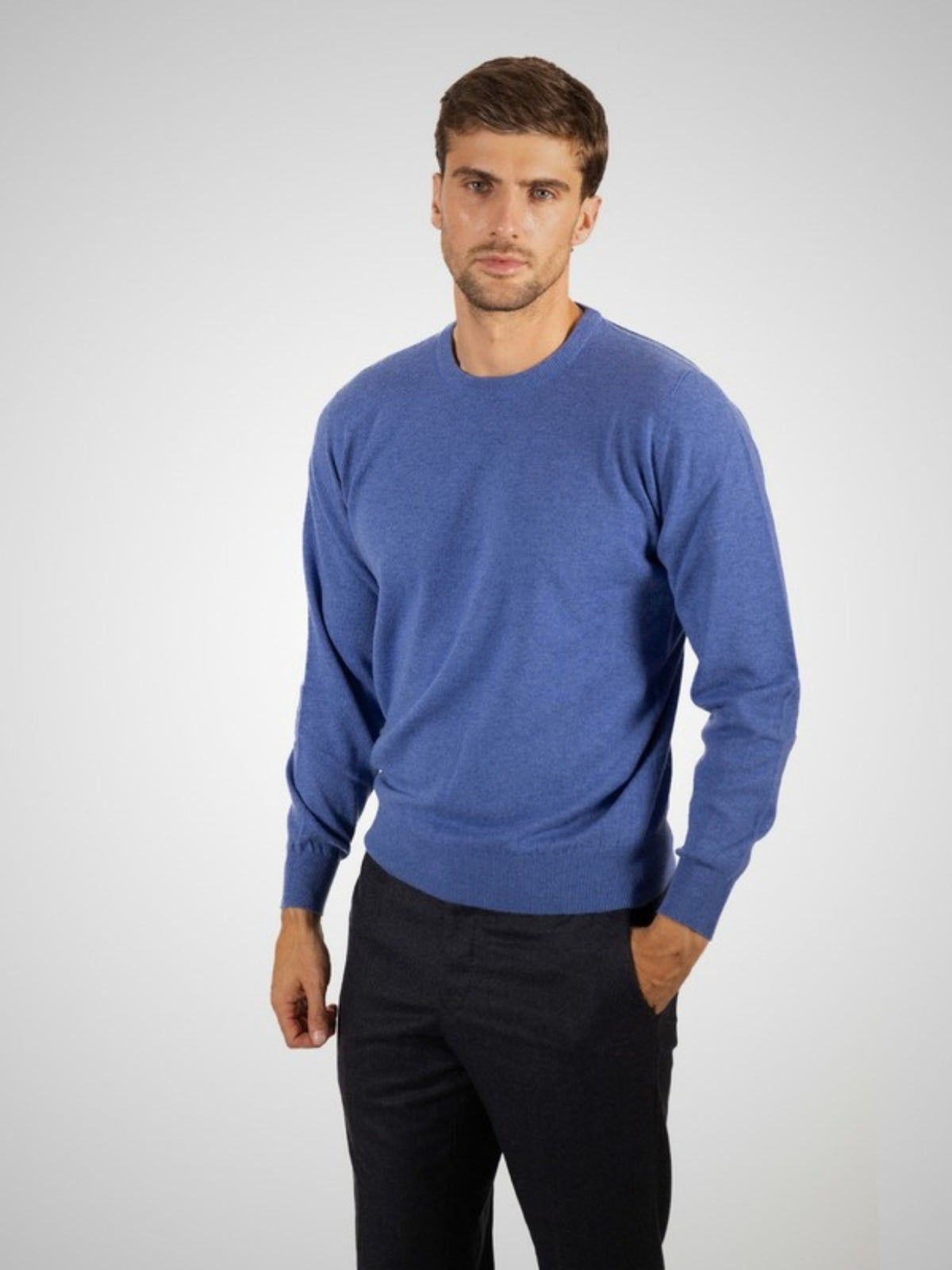 Penryn Men's Classic Cashmere Crew Neck Jumper (in Pacific Blue) – Hawico Scotland