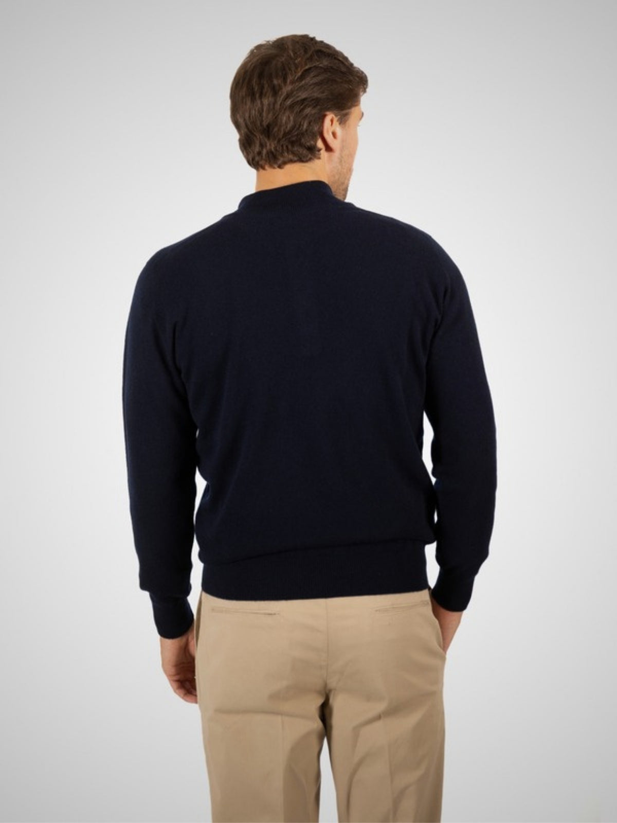 Plenderleith Men's 1 Ply Cashmere Jumper (in New Navy/Pacific Blue) – Hawico Scotland