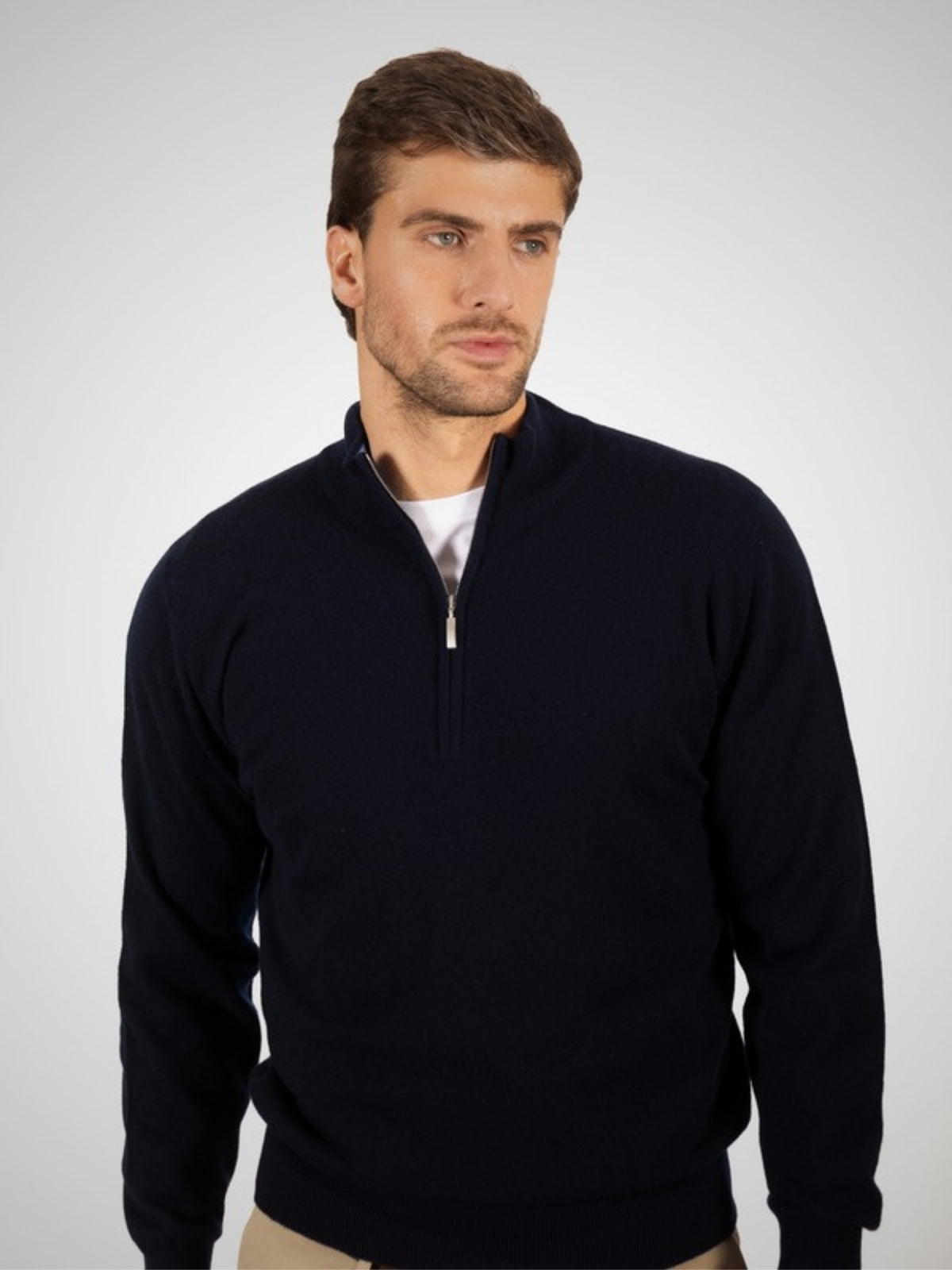 Plenderleith Men's 1 Ply Cashmere Jumper (in New Navy/Pacific Blue) – Hawico Scotland