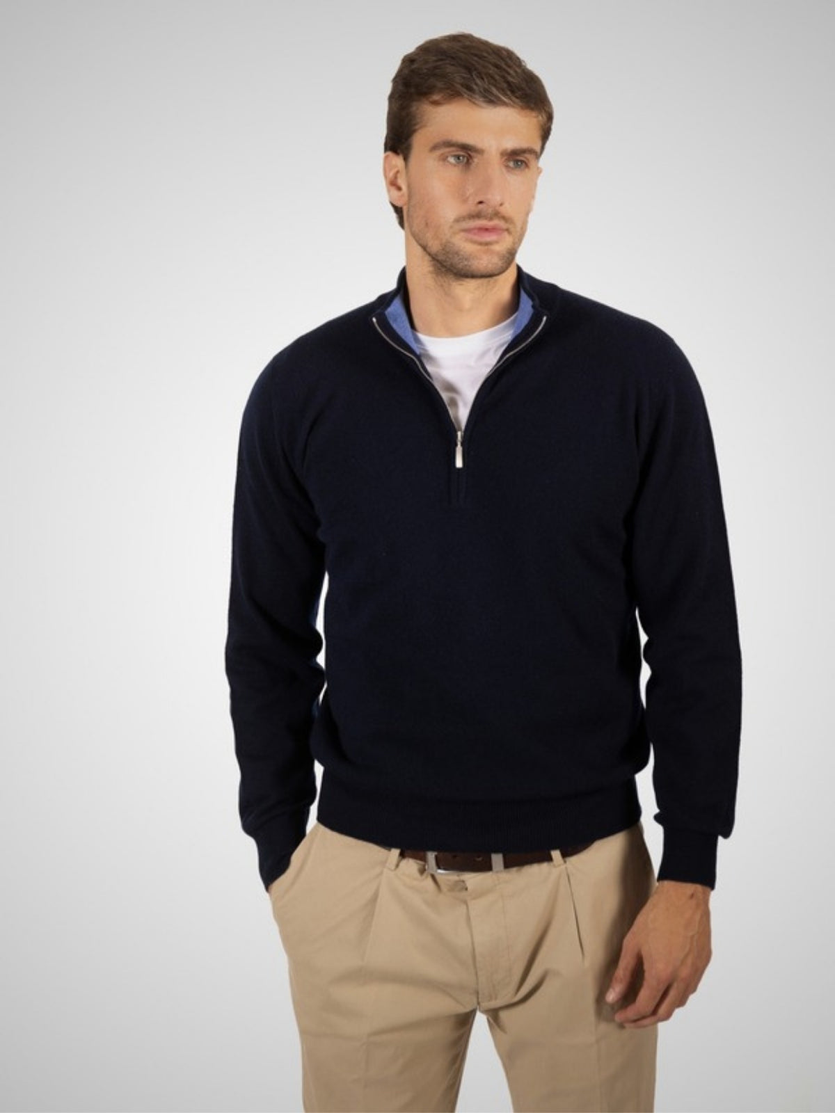 Plenderleith Men's 1 Ply Cashmere Jumper (in New Navy/Pacific Blue) – Hawico Scotland