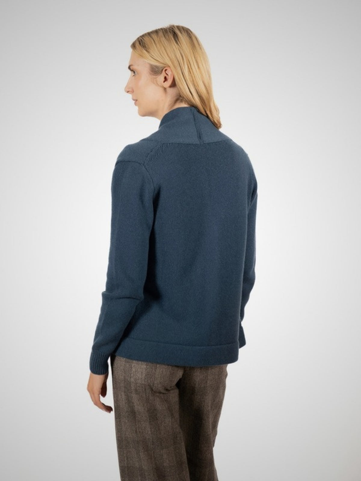 Vion Women's 3 Ply Cashmere Cardigan (in Serge) – Hawico Scotland