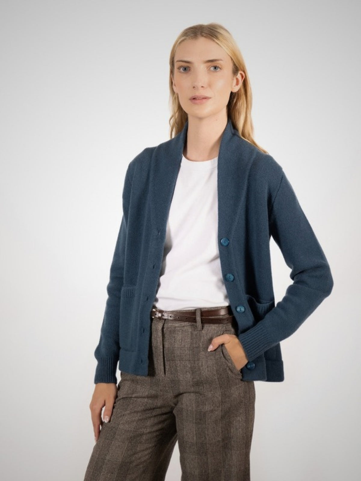 Vion Women's 3 Ply Cashmere Cardigan (in Serge) – Hawico Scotland