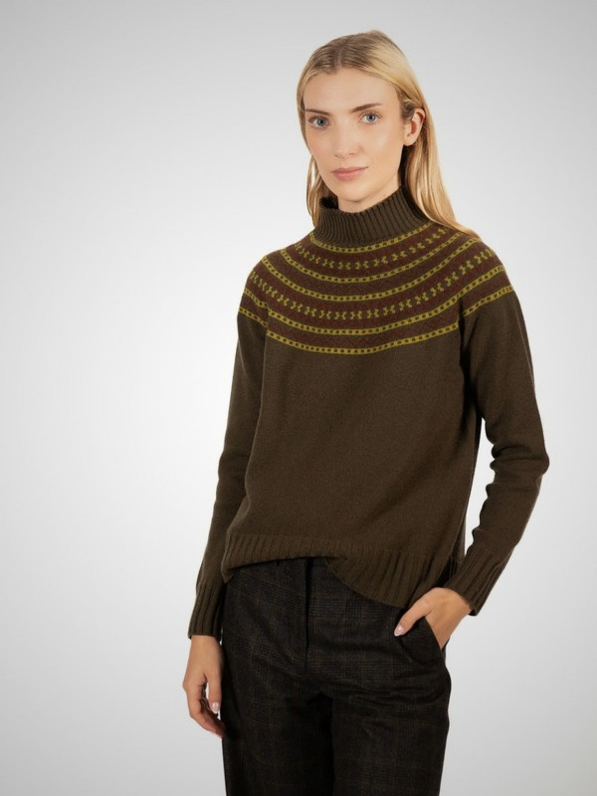 Hearthmoor Women's Fair Isle Cashmere Turtle Neck (in Olive) – Hawico Scotland