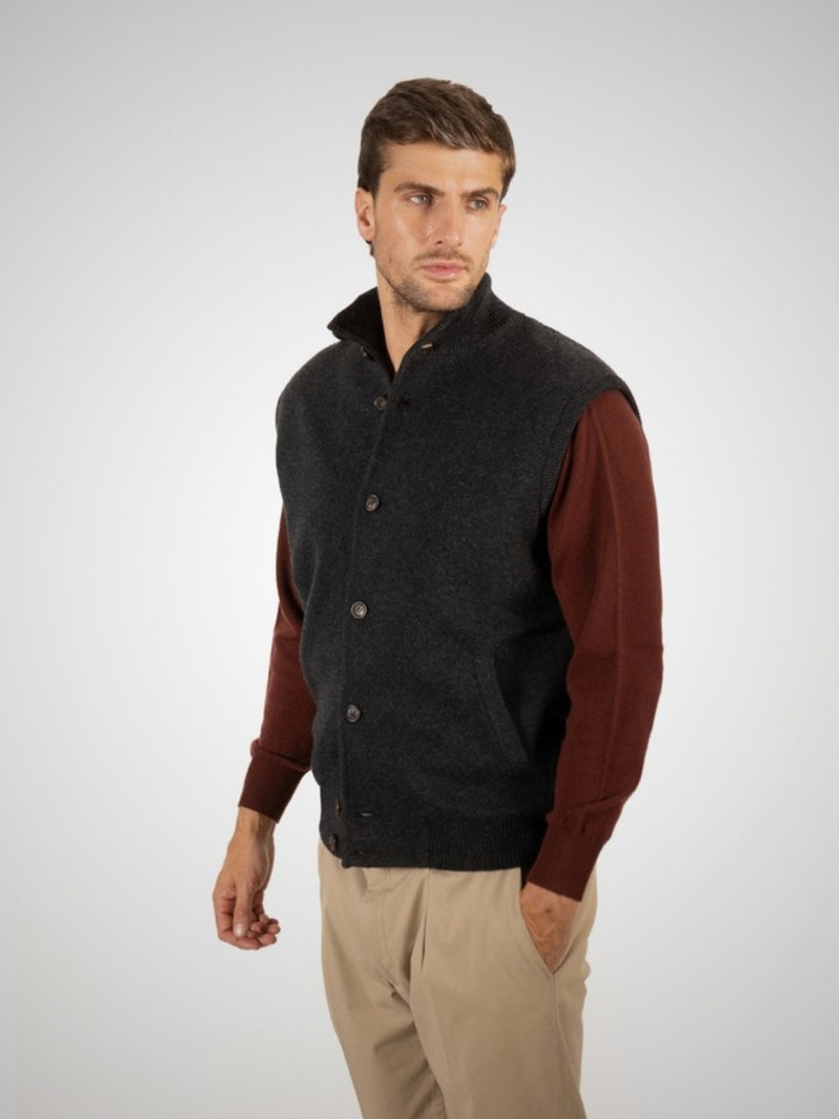 Matsue Men's Tailored Cashmere Gilet (in Charcoal) – Hawico Scotland