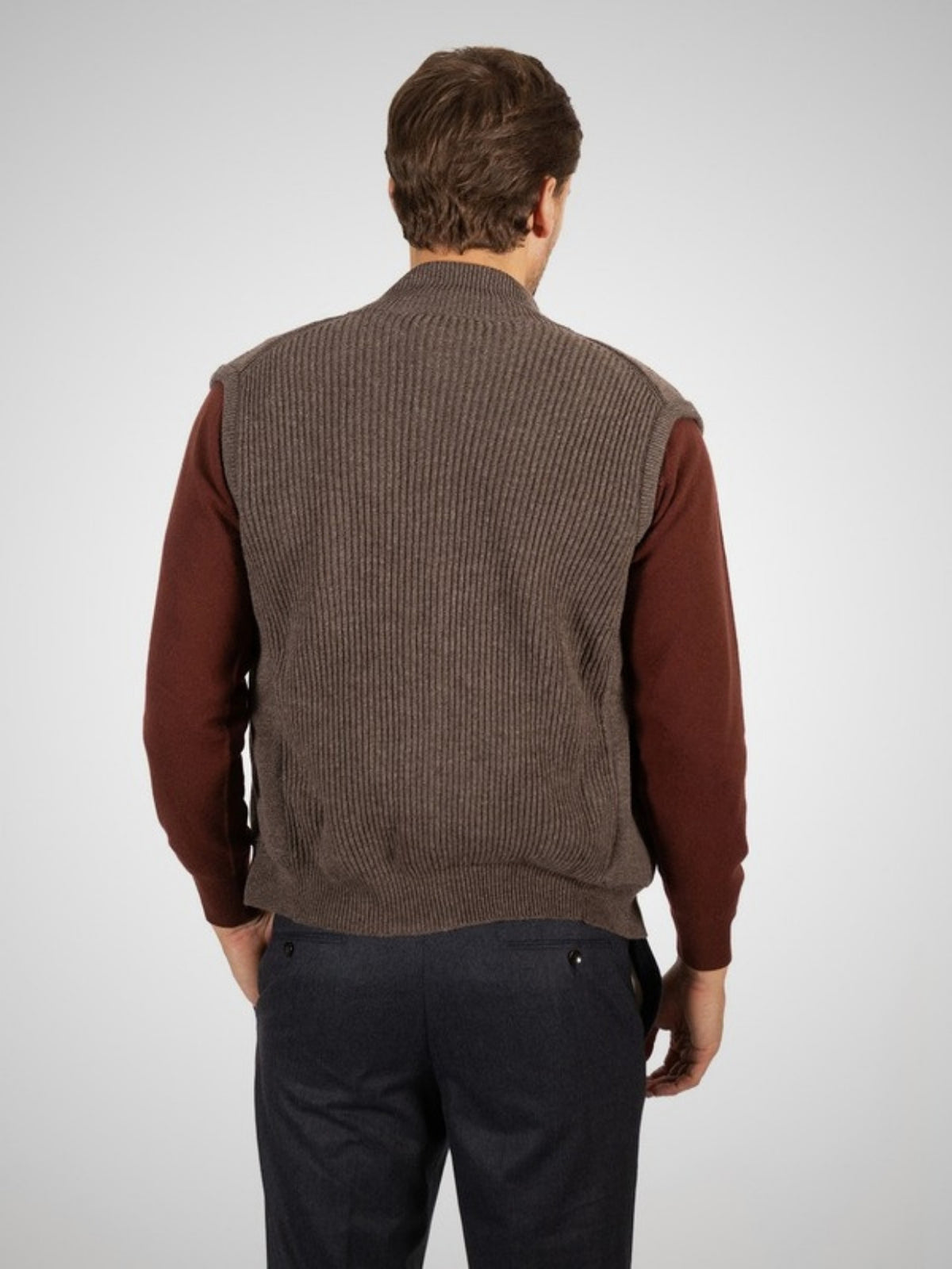 Matsue Men's Tailored Cashmere Gilet (in Peru) – Hawico Scotland