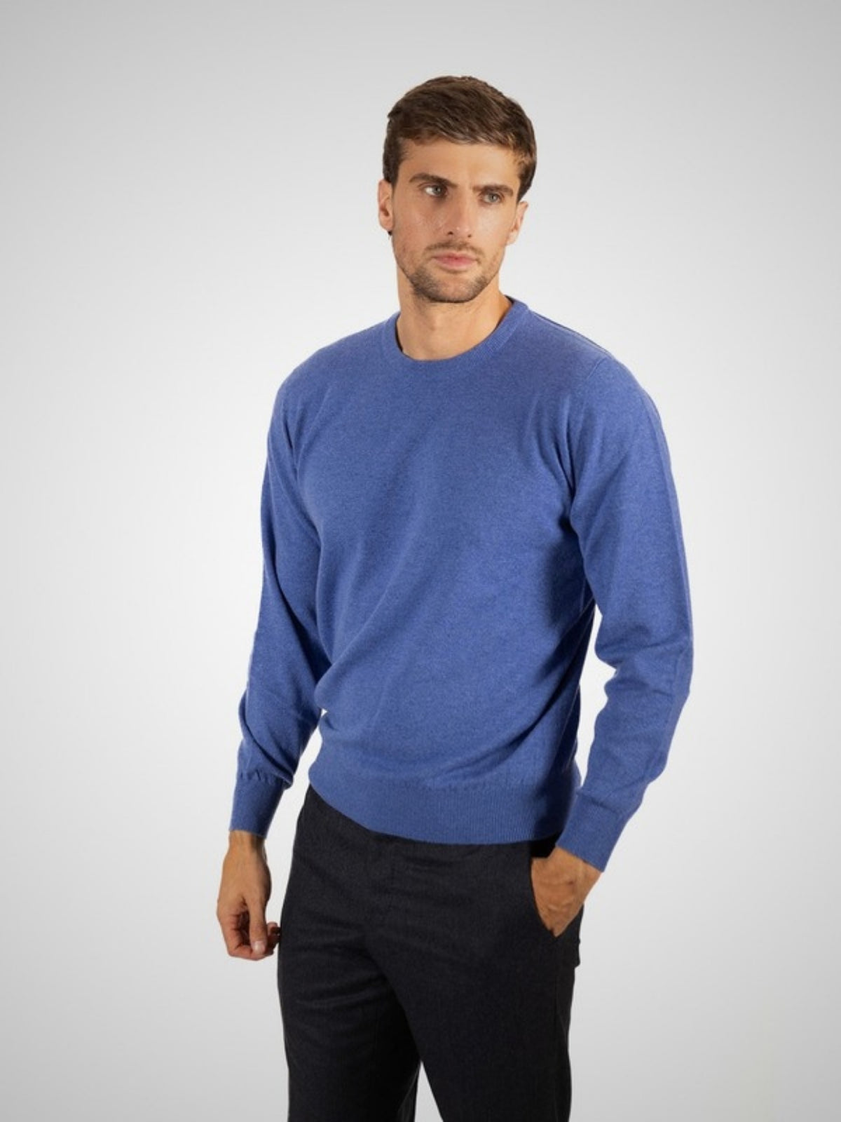 Penryn Men's Classic Cashmere Crew Neck Jumper (in Pacific Blue) – Hawico Scotland