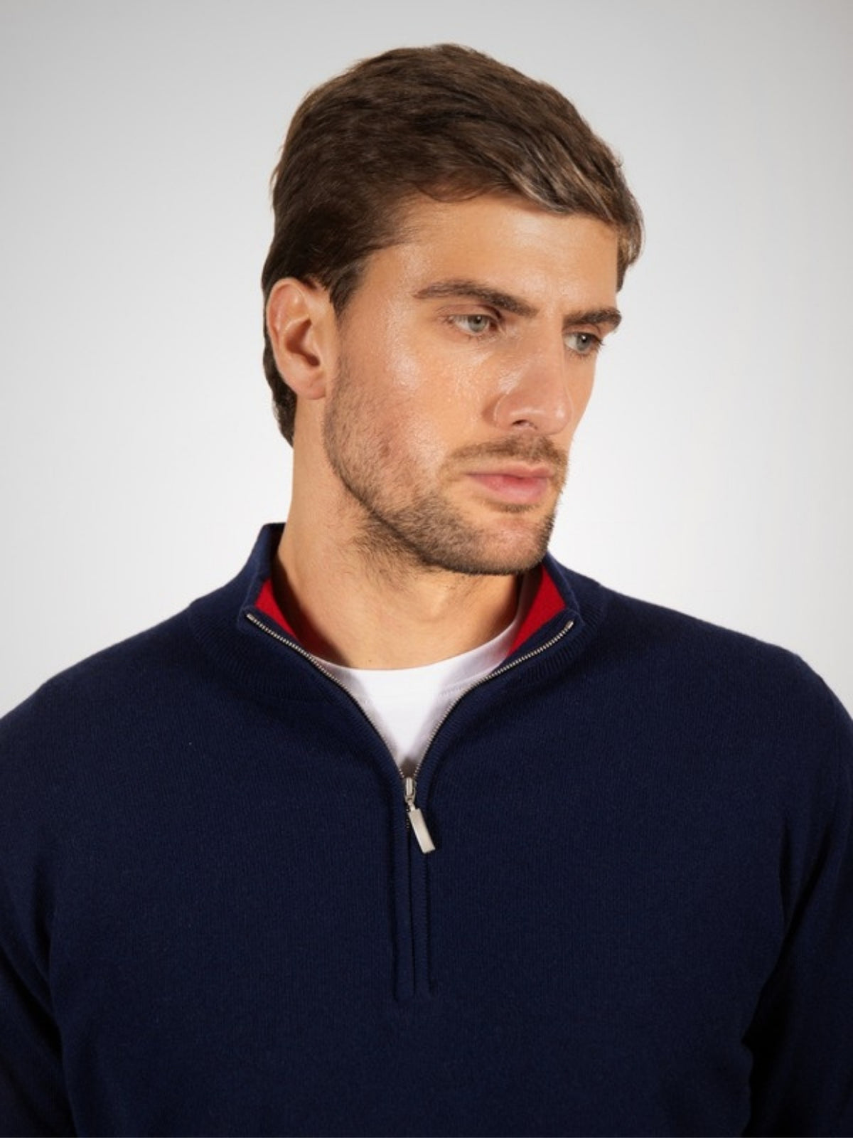 Plenderleith Men's 1 Ply Cashmere Jumper (in British Blue/Ruby) – Hawico Scotland