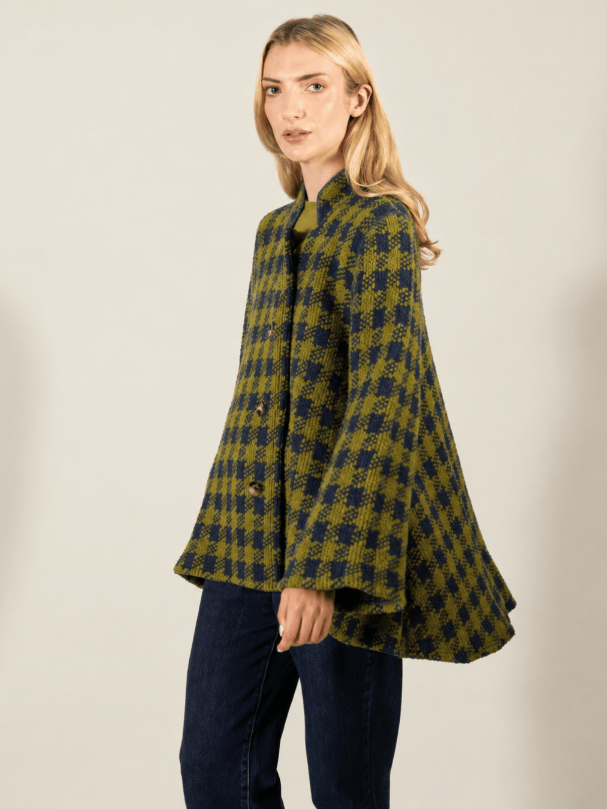 Video of Eldrid Women's Wool Boucle Check Swing Coat – Hawico Scotland