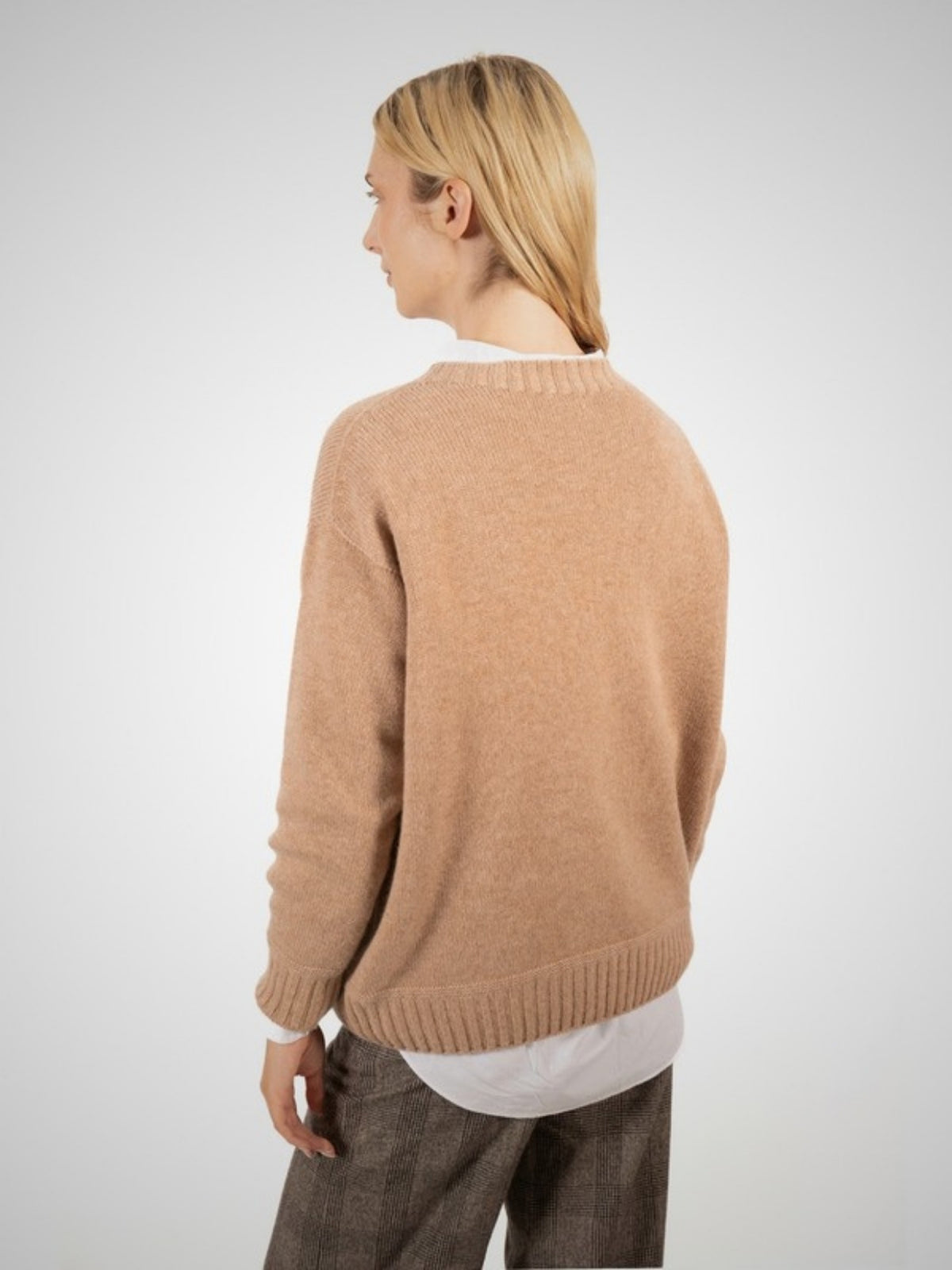 Valoise Women's 3 Ply Cashmere Jumper (in Taupe) – Hawico Scotland