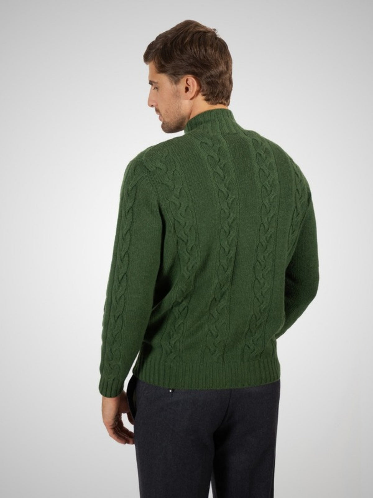 Virio Men's 4 Ply Cable Knit Cashmere Zip-Through (in Cedar) – Hawico Scotland