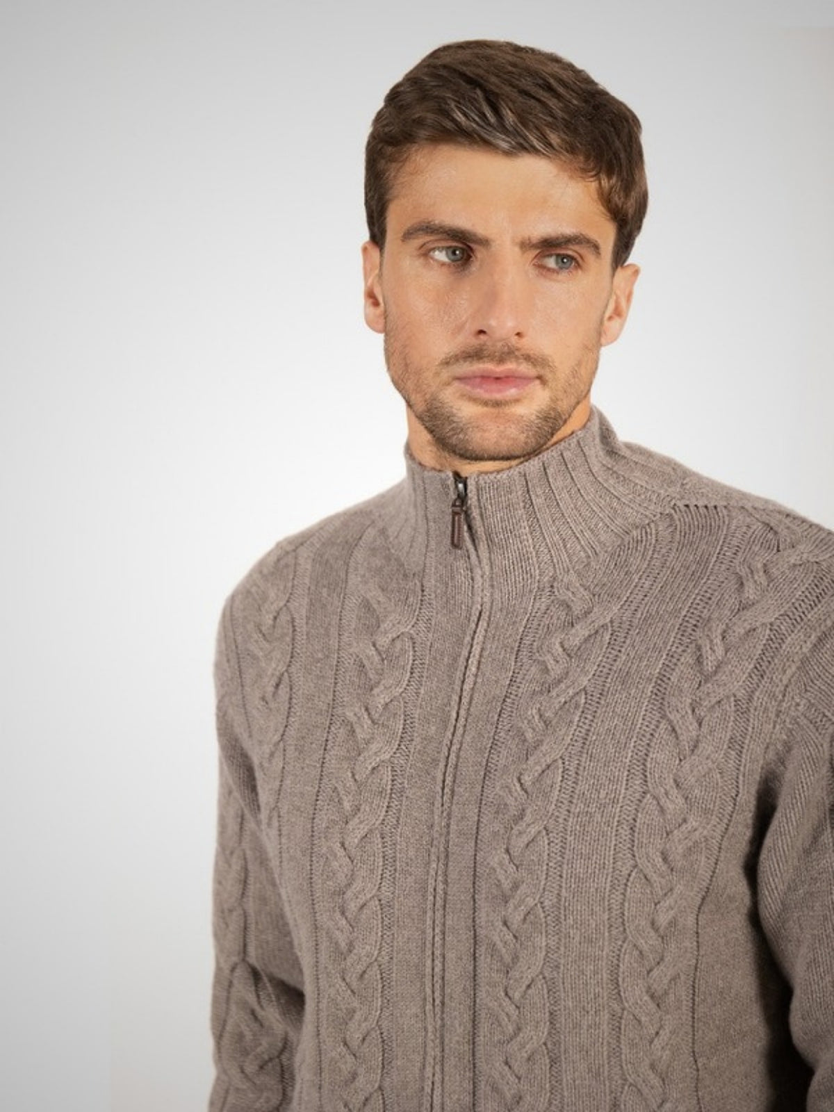 Virio Men's 4 Ply Cable Knit Cashmere Zip-Through (in Sable) – Hawico Scotland