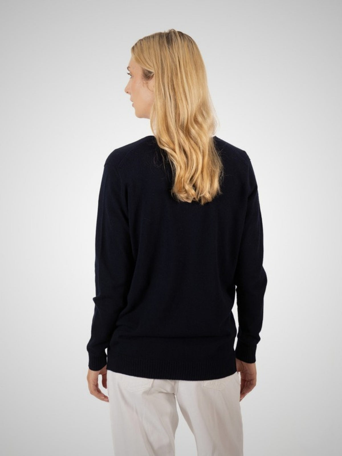 Wisteria Women's Cashmere V Neck Tunic (in New Navy) – Hawico Scotland